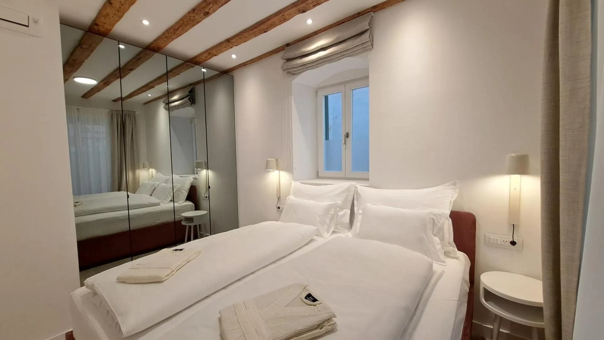 House Olenta - New From 2025 Apartment Split