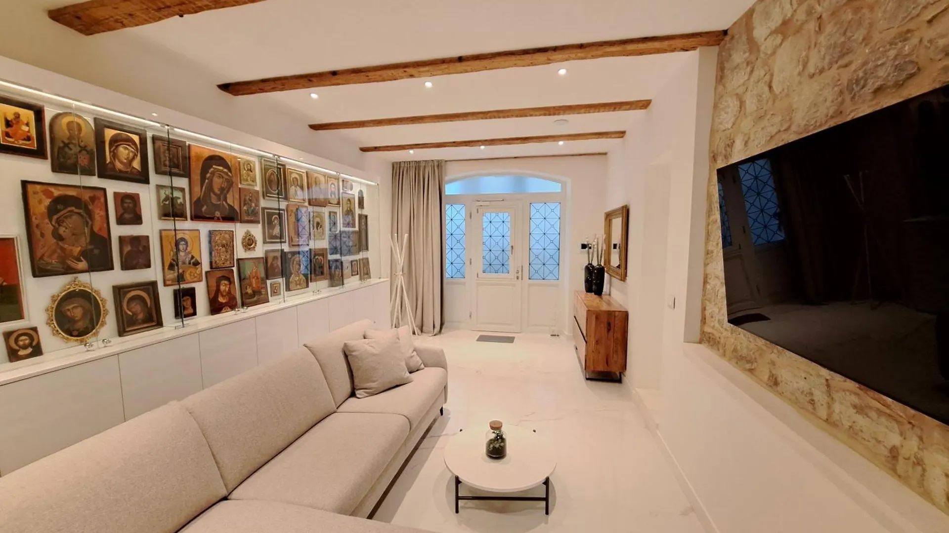 House Olenta - New From 2025 Apartment Split