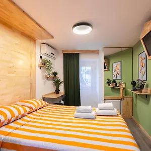 & Split-two Different Units! Appartamento