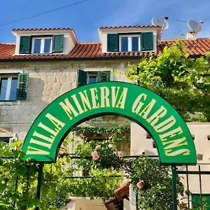 Luxury Minerva Gardens Apartment